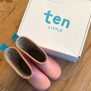 Ten Little Rain Boots
